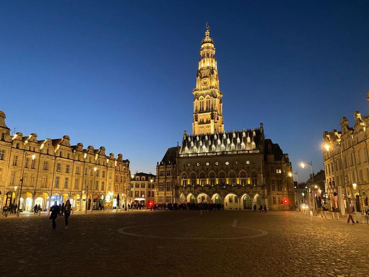 Bed and Breakfast La Cour Des Grands Arras Exteriér fotografie